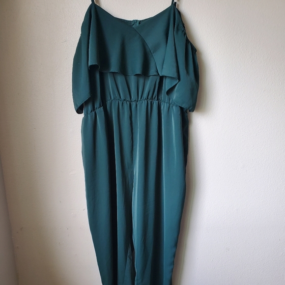 WOMENS JUMPSUIT - Picture 2 of 7